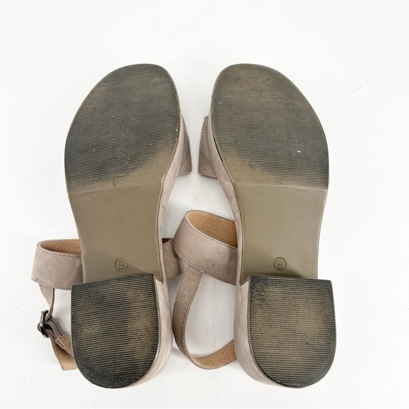 Seychelles Calming Influence Platform Sandal in Sand Suede Size 9 - Picture 7 of 9